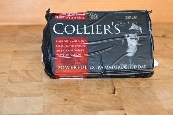 Colliers Extra Mature Cheddar